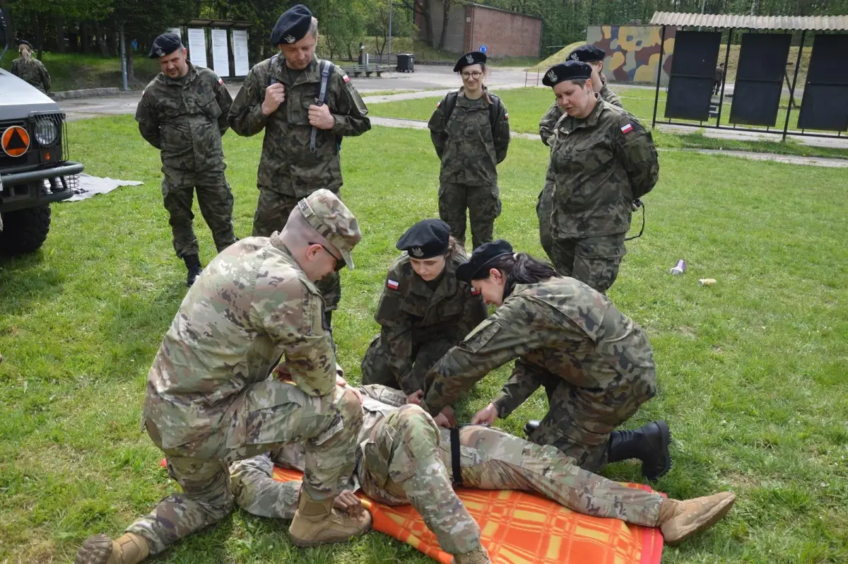 Szkolenie personelu medycznego w 23 Śląski Pułku Artylerii