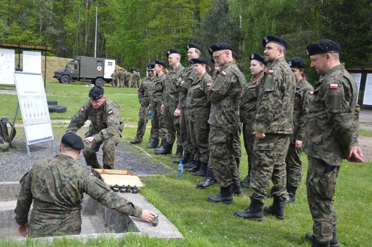 Szkolenie personelu medycznego w 23 Śląski Pułku Artylerii