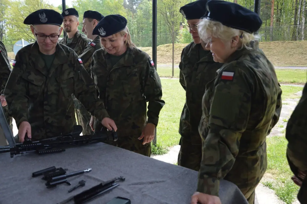 Szkolenie personelu medycznego w 23 Śląski Pułku Artylerii
