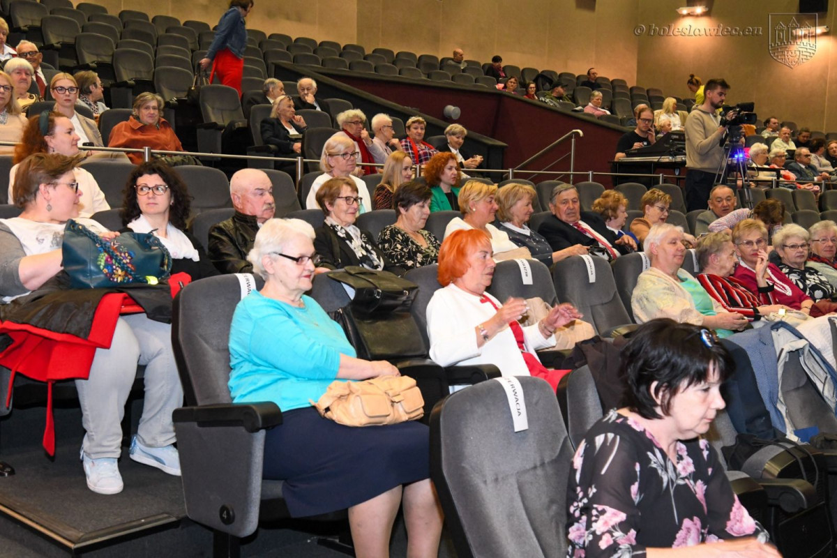Kolejny jubileusz wspaniałej społeczności bolesławieckiego Dziennego Domu Senior+