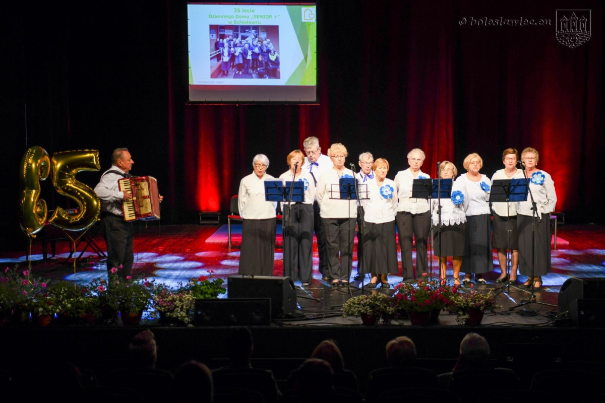 Kolejny jubileusz wspaniałej społeczności bolesławieckiego Dziennego Domu Senior+