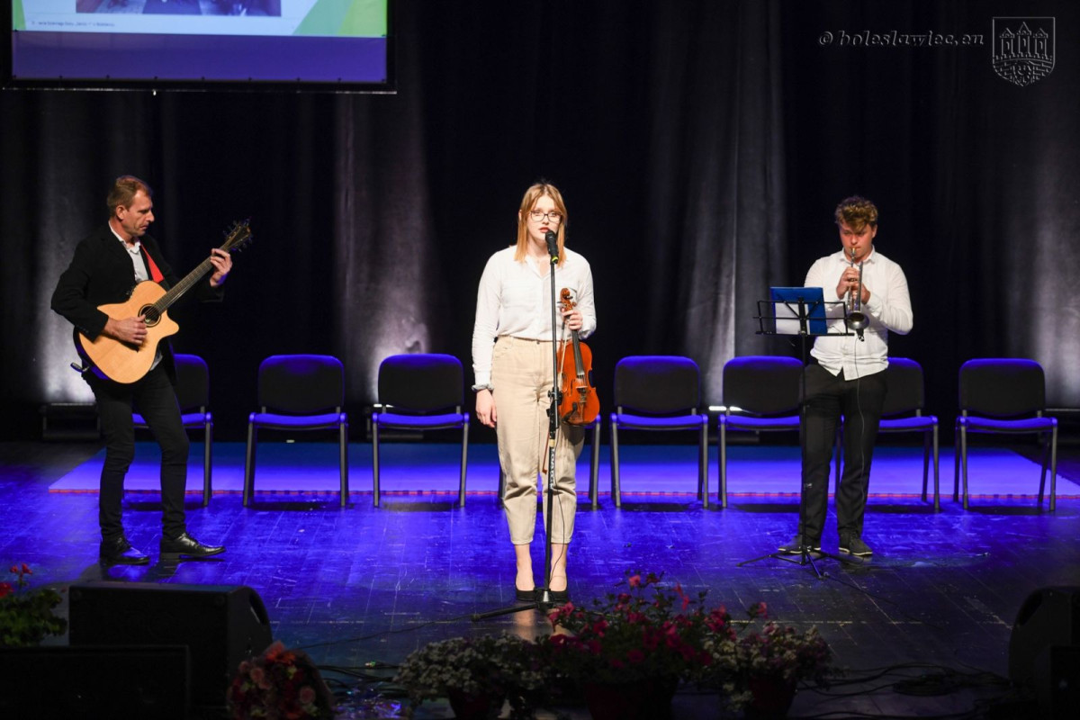 Kolejny jubileusz wspaniałej społeczności bolesławieckiego Dziennego Domu Senior+