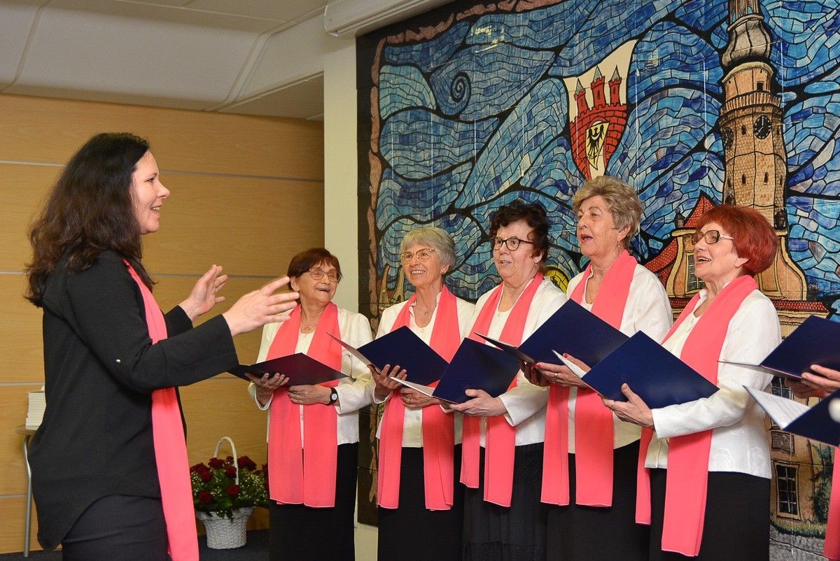 Uroczyste pożegnanie Wiesławy Olczyk, szefowej bolesławieckiego UTW