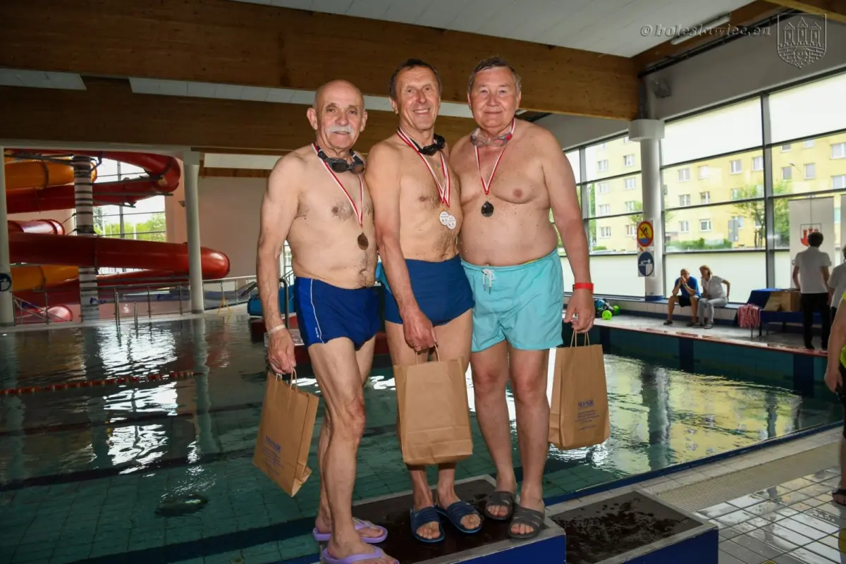 Around 50 seniors took part in another edition of the Water Universiade