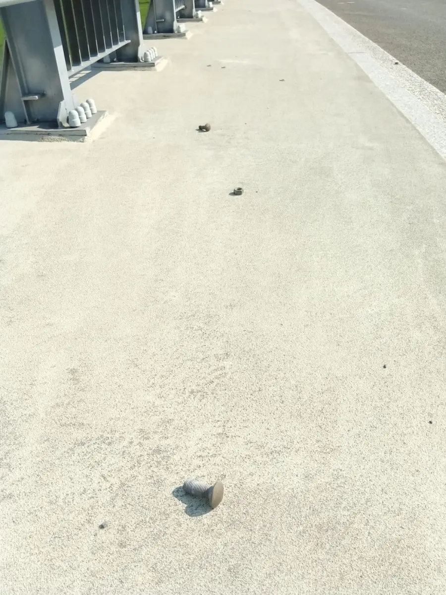 Złodzieje na A4