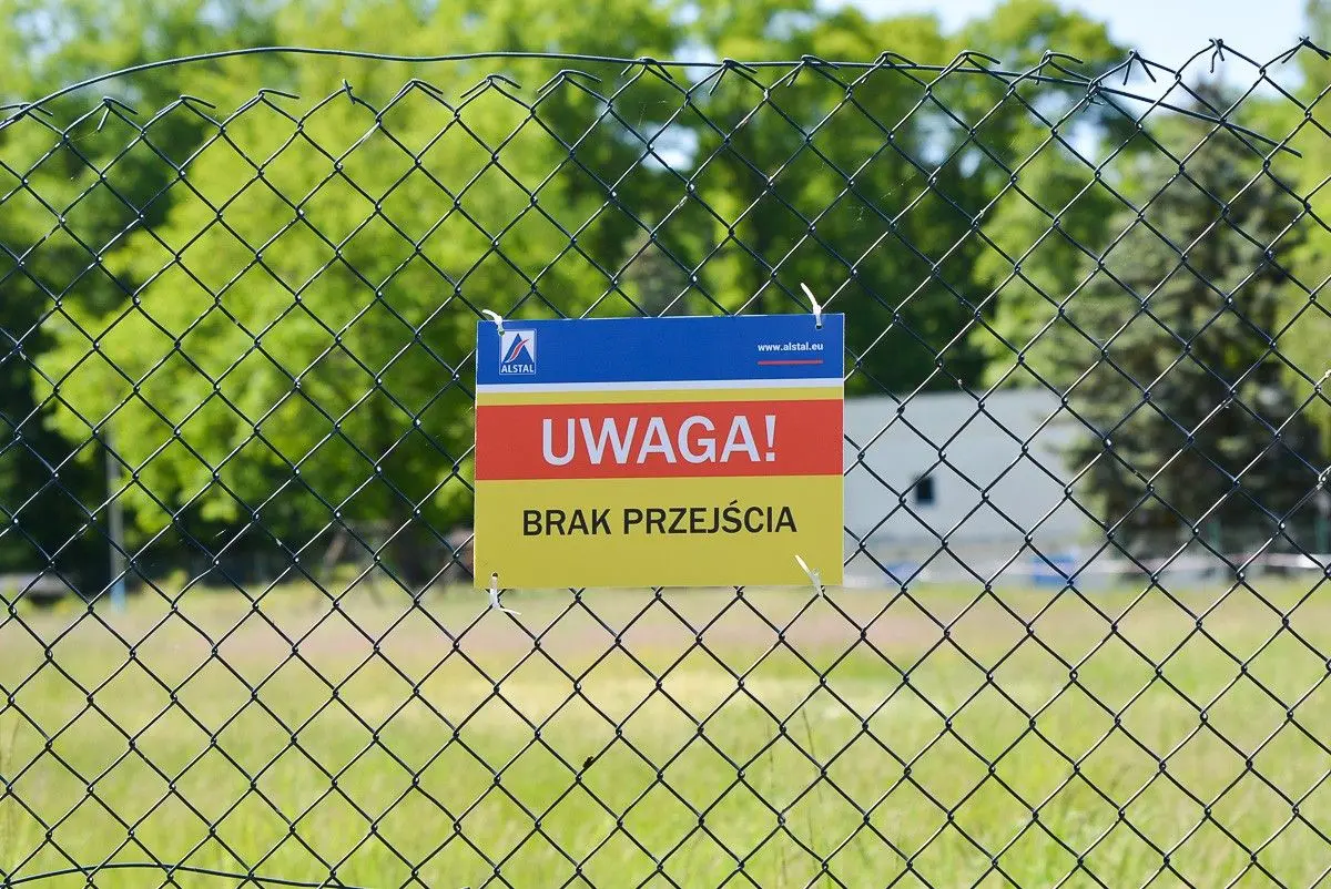 Trwa rozbiórka basenów odkrytych w Bolesławcu