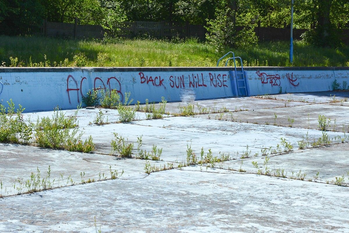 Trwa rozbiórka basenów odkrytych w Bolesławcu