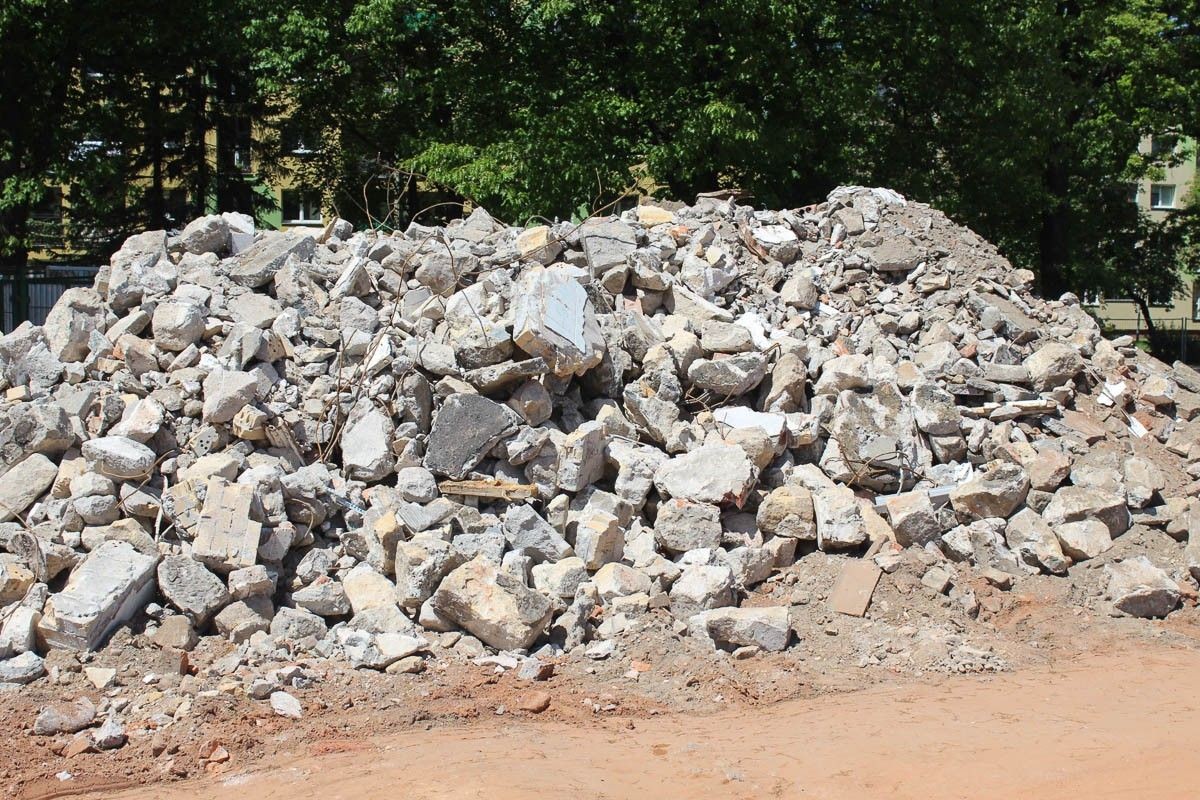 Wizytacja na przebudowywanym stadionie w Bolesławcu