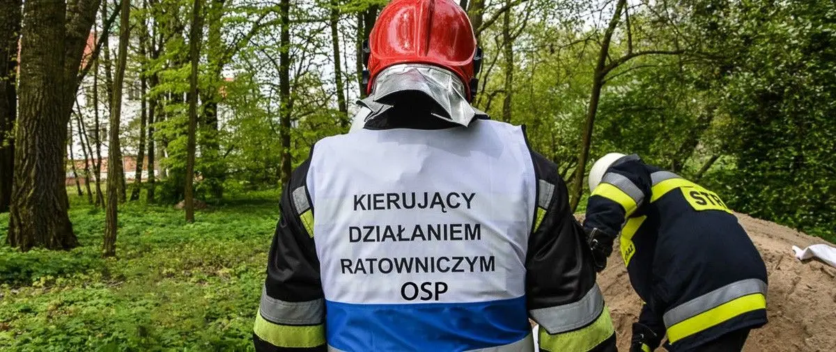 17 strażaków po ważnych egzaminach