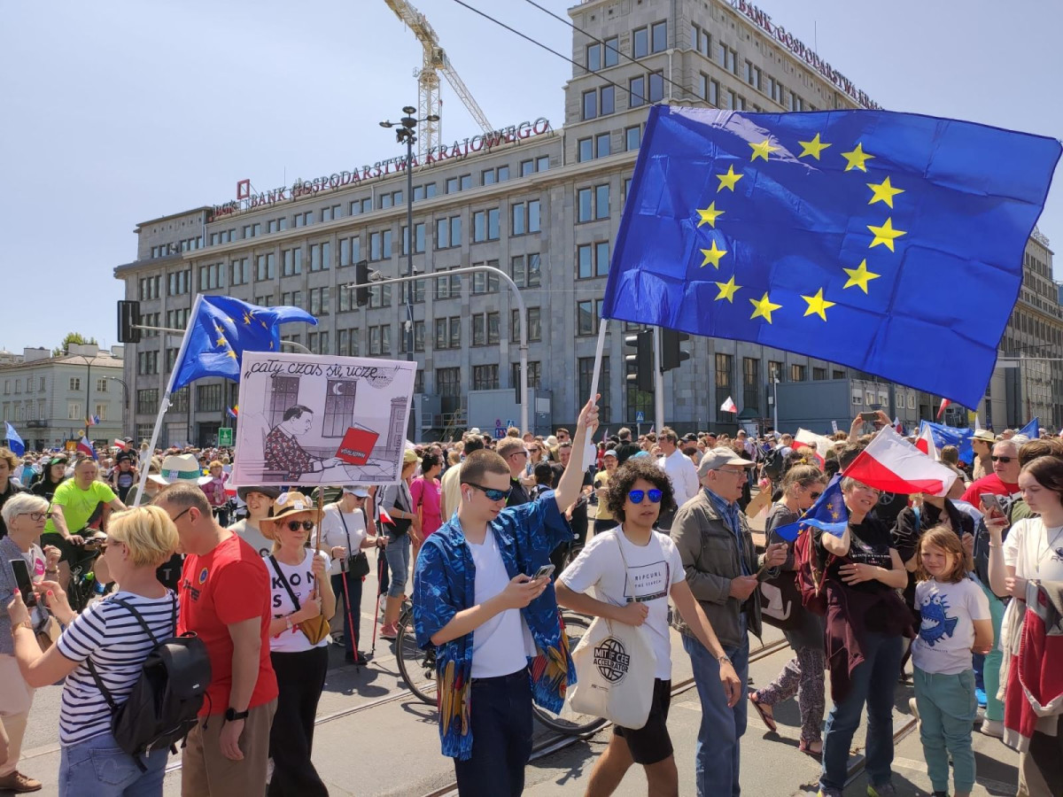 Trwa Marsz 4 czerwca w Warszawie