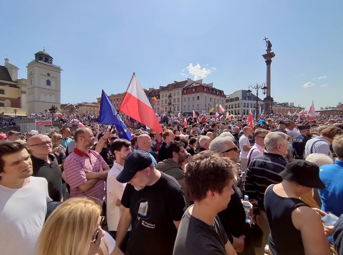 Trwa Marsz 4 czerwca w Warszawie