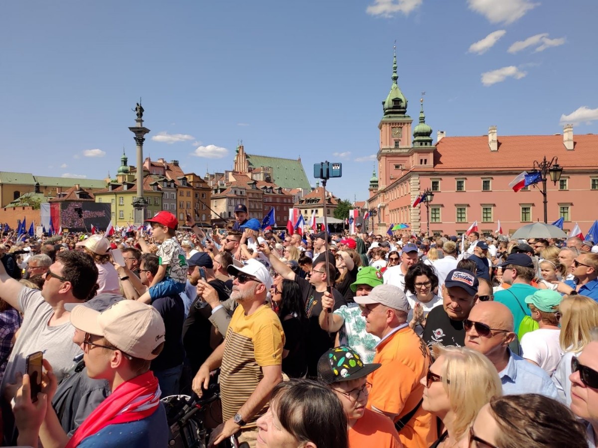 Trwa Marsz 4 czerwca w Warszawie