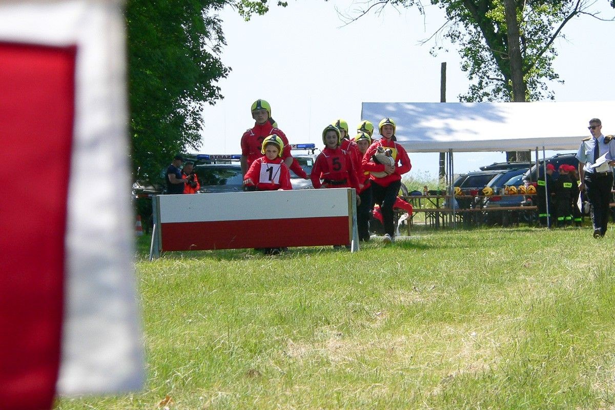 Młodzi strażacy z Nowej Kuźni najlepsi w powiecie