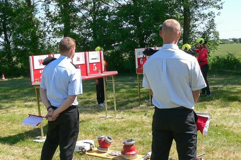 Młodzi strażacy z Nowej Kuźni najlepsi w powiecie