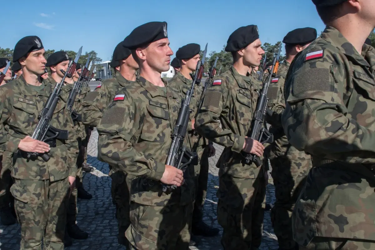 Przysięga w 10 Brygadzie Kawalerii Pancernej w Świętoszowie