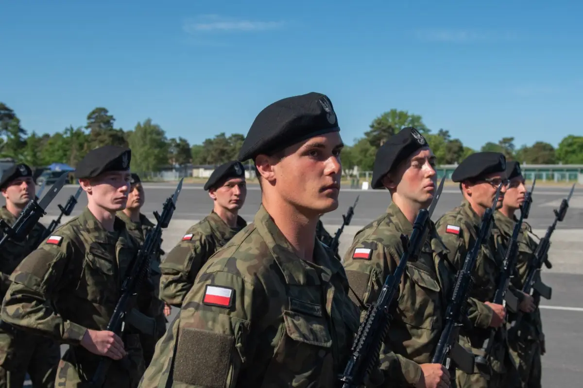 Przysięga w 10 Brygadzie Kawalerii Pancernej w Świętoszowie