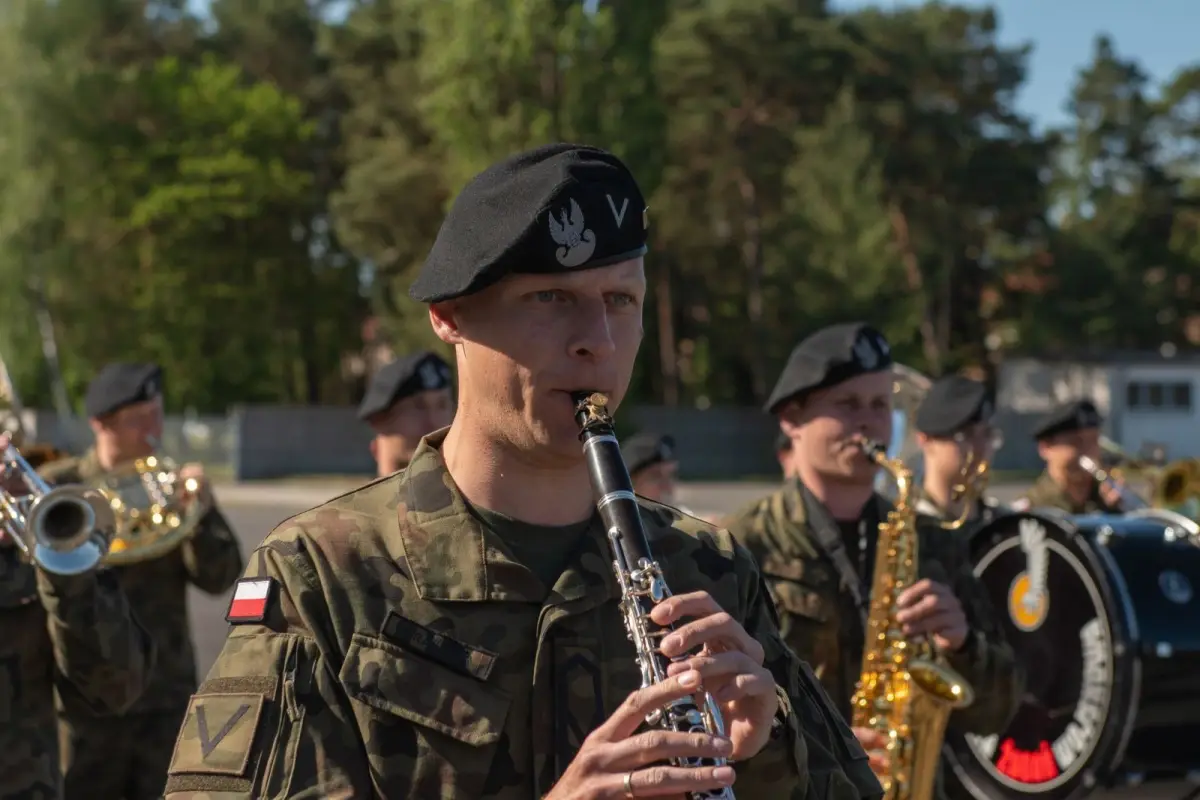 Przysięga w 10 Brygadzie Kawalerii Pancernej w Świętoszowie