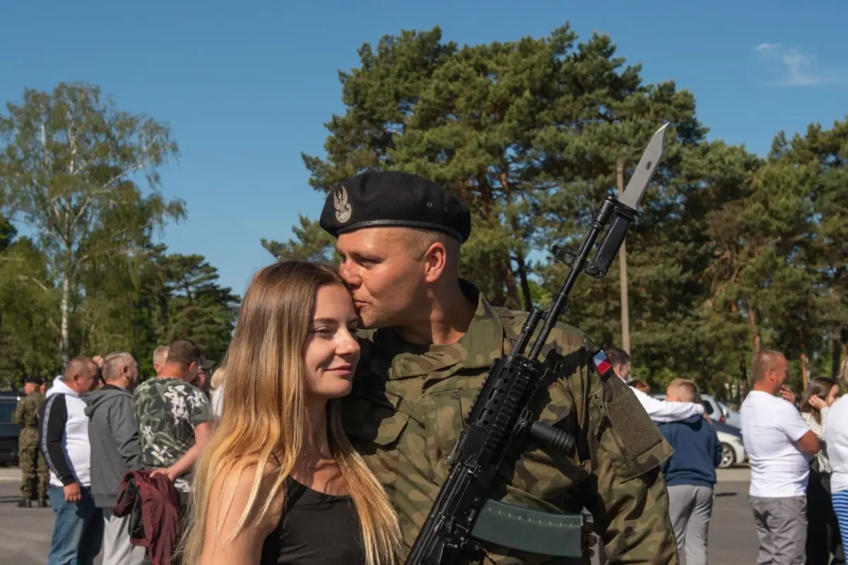 Przysięga w 10 Brygadzie Kawalerii Pancernej w Świętoszowie