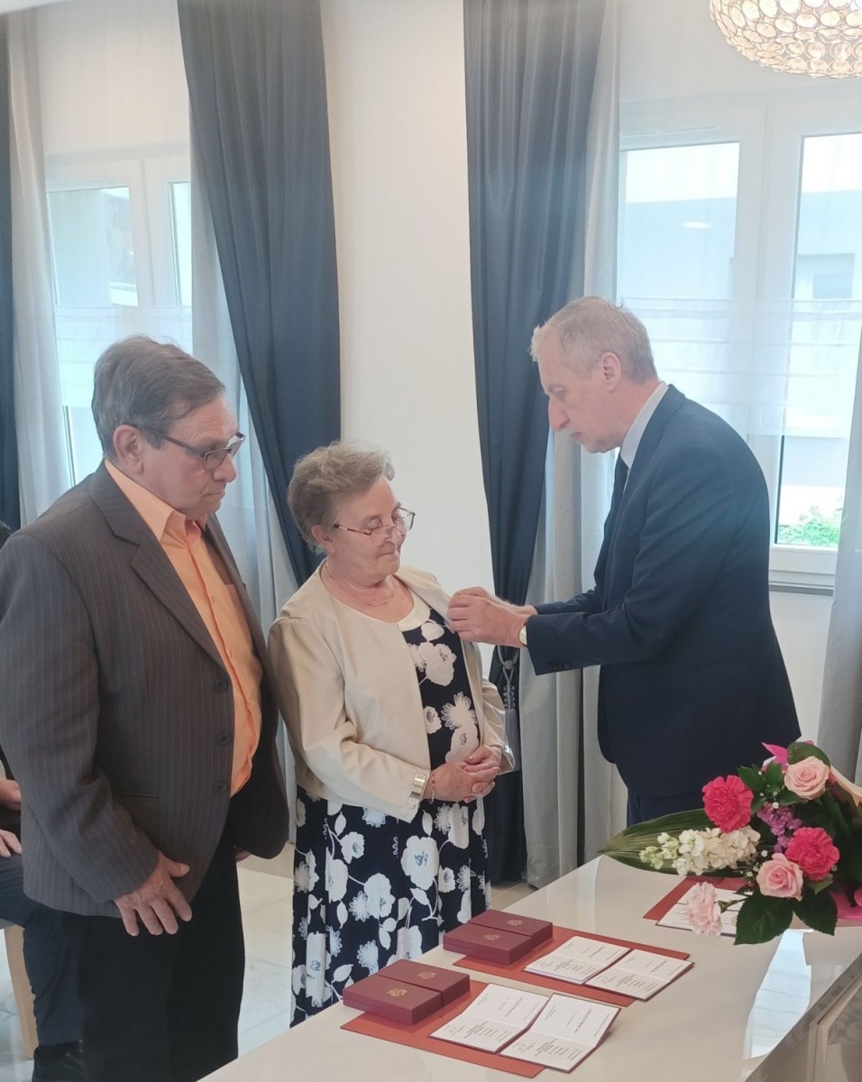 Dziewięć par z gminy Osiecznica uhonorowanych przez prezydenta RP
