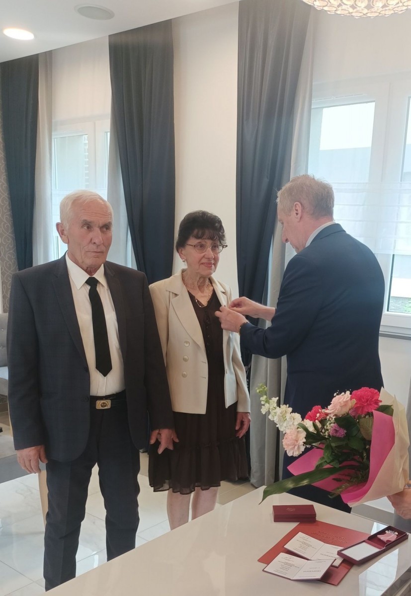 Dziewięć par z gminy Osiecznica uhonorowanych przez prezydenta RP