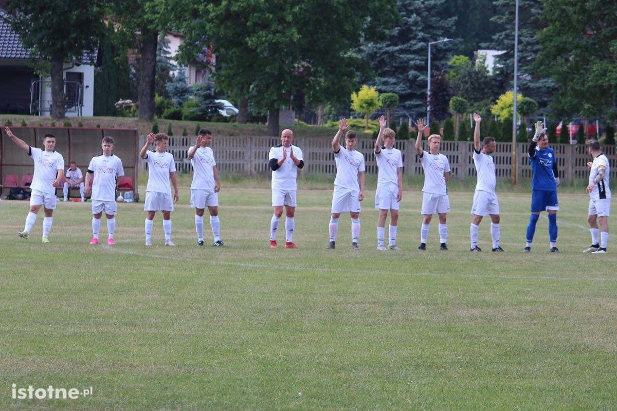 Galeria zdjęć z meczu BKS II - Sparta Zebrzydowa