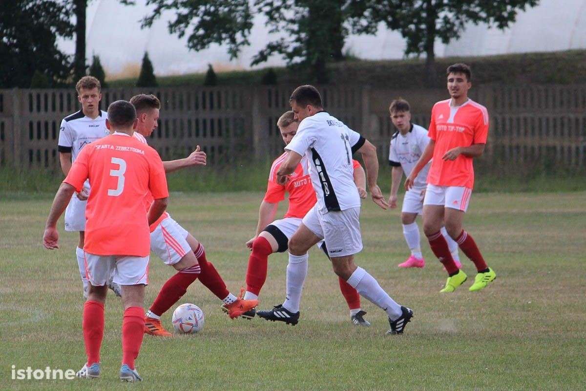 Galeria zdjęć z meczu BKS II - Sparta Zebrzydowa