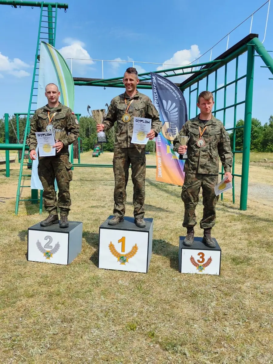 Mistrzowie i w biegu patrolowym, i w pokonywaniu OSF