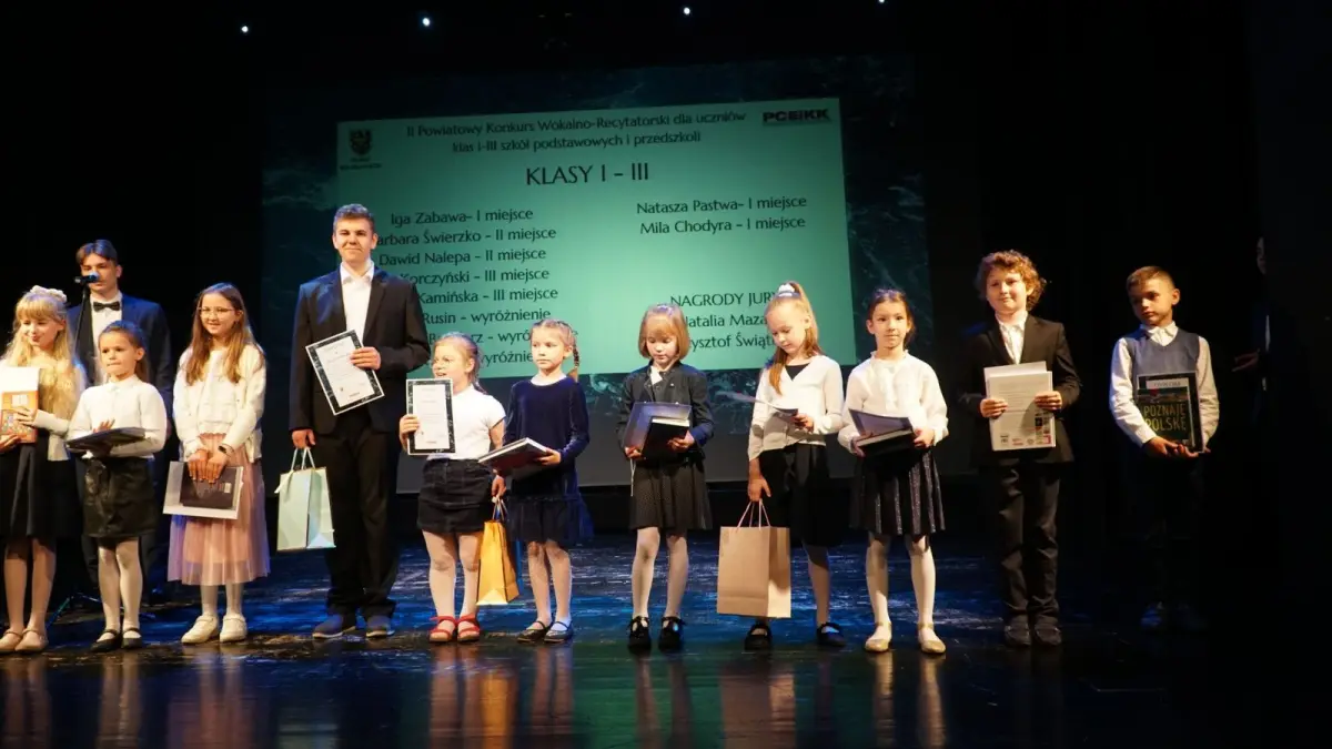 Laureaci powiatowych konkursów uhonorowani