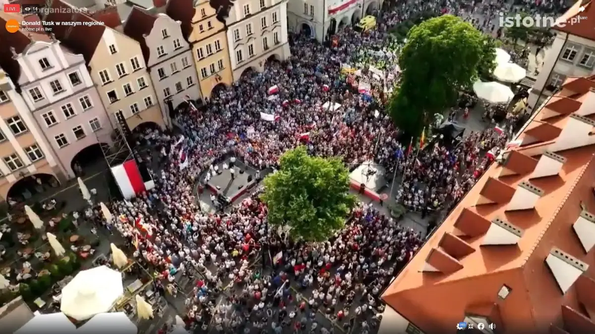 Wiec z udziałem Donalda Tuska na jeleniogórskim rynku