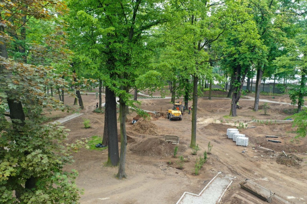 Prace w parku przy Zgorzeleckiej w Bolesławcu
