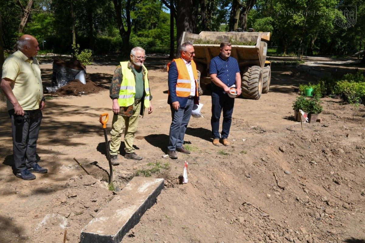 Prace w parku przy Zgorzeleckiej w Bolesławcu