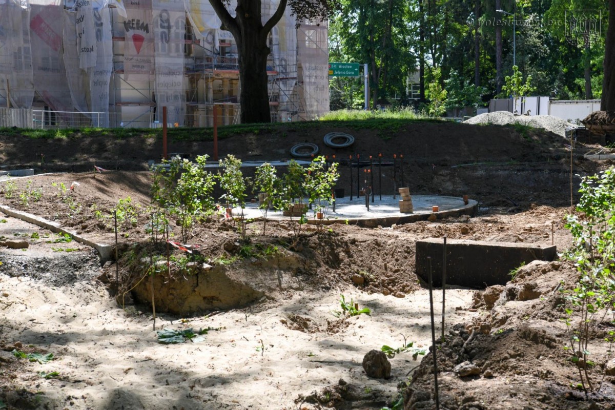 Prace w parku przy Zgorzeleckiej w Bolesławcu