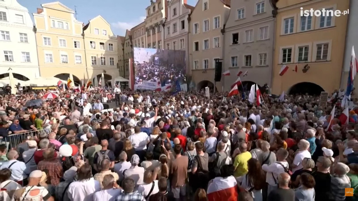 Donald Tusk odwiedza nasz region. Związkowcy protestują