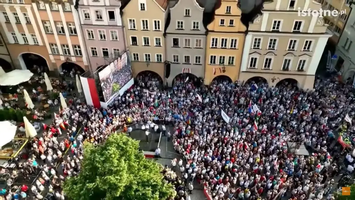 Donald Tusk odwiedza nasz region. Związkowcy protestują