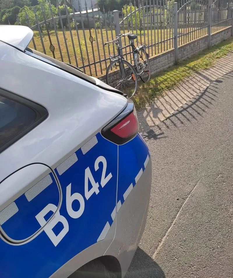Radiowóz i rower