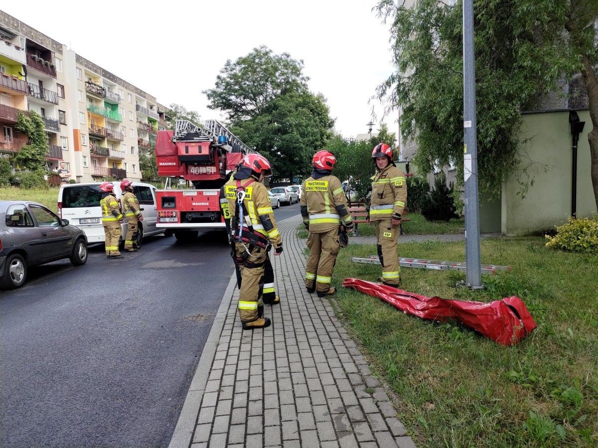 Akcja staży pożarnej przy ulicy Kleeberga w Bolesławcu