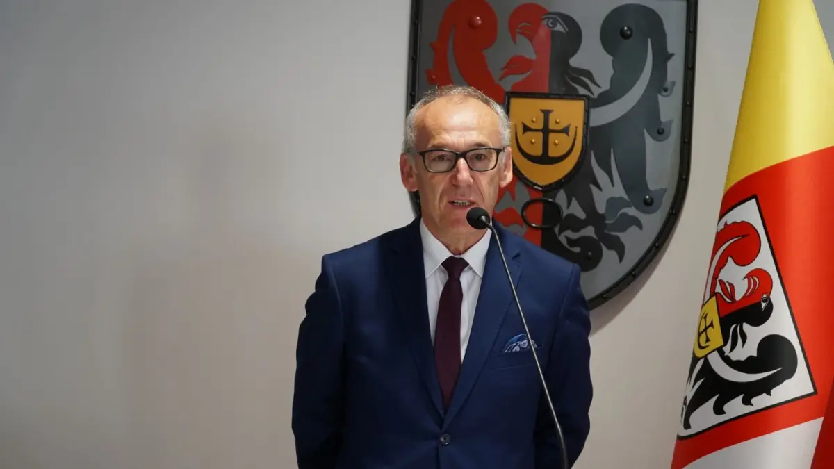 Pożegnanie Wiesława Stefanika na sesji Rady Powiatu