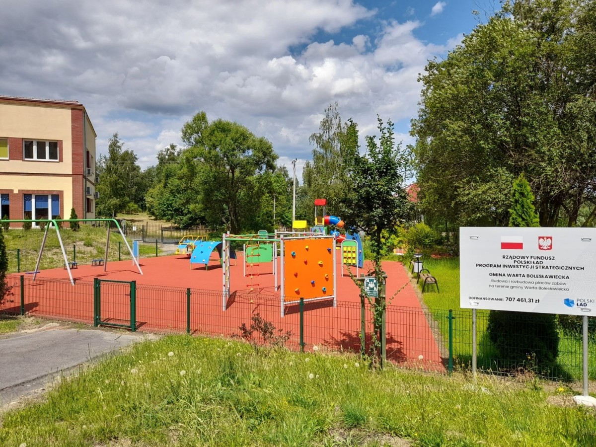Place zabaw w gminie Warta Bolesławiecka