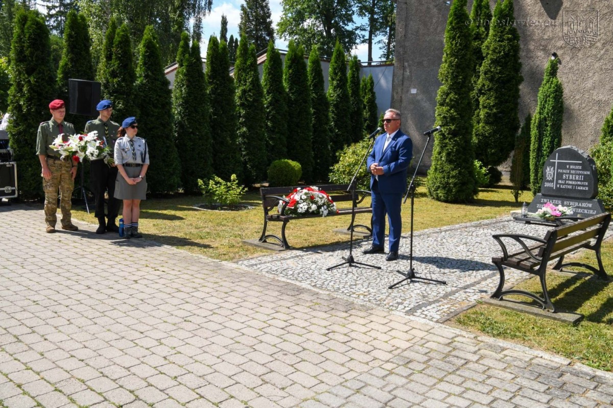 Rocznica rzezi wołyńskiej. Bolesławiec oddał hołd pomordowanym Polakom