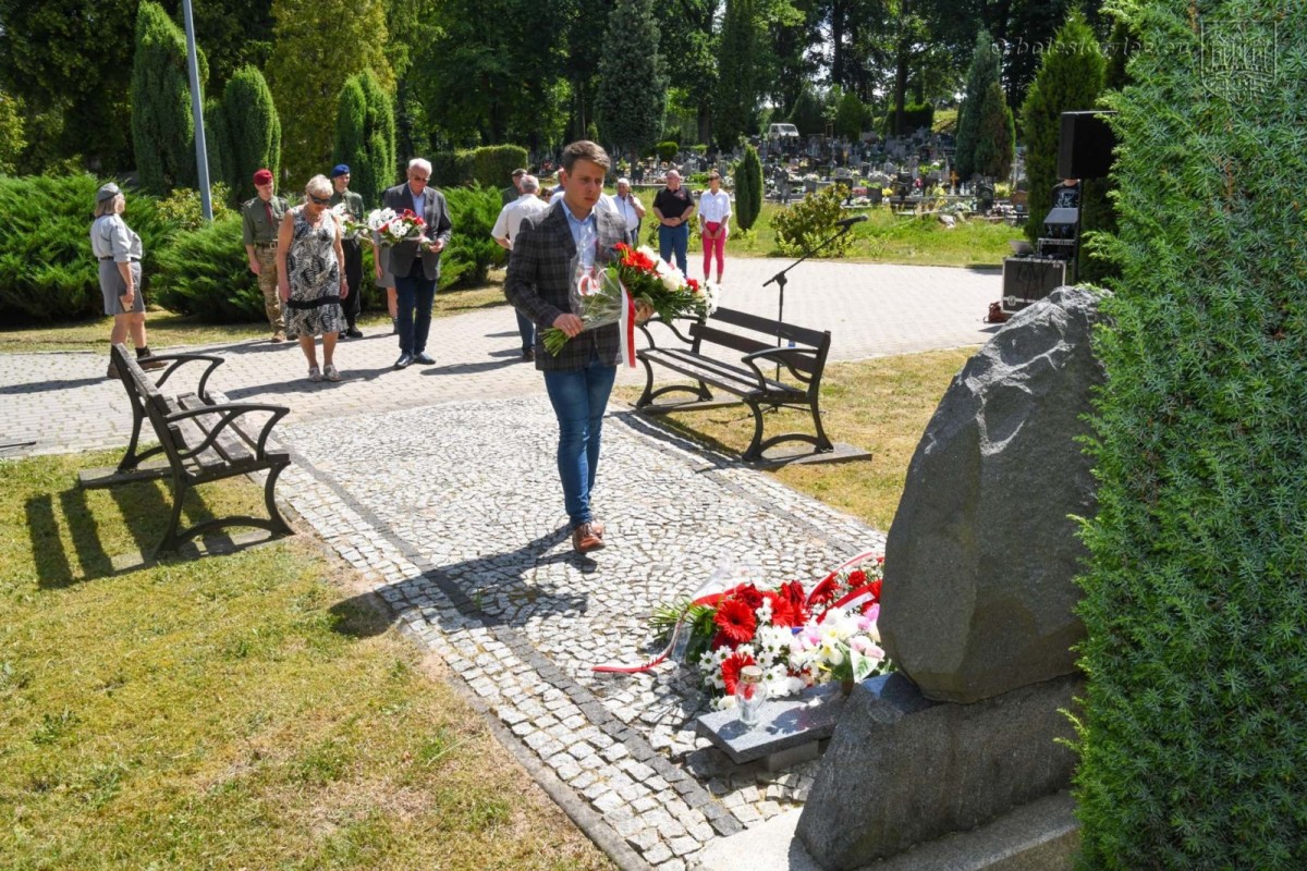 Rocznica rzezi wołyńskiej. Bolesławiec oddał hołd pomordowanym Polakom