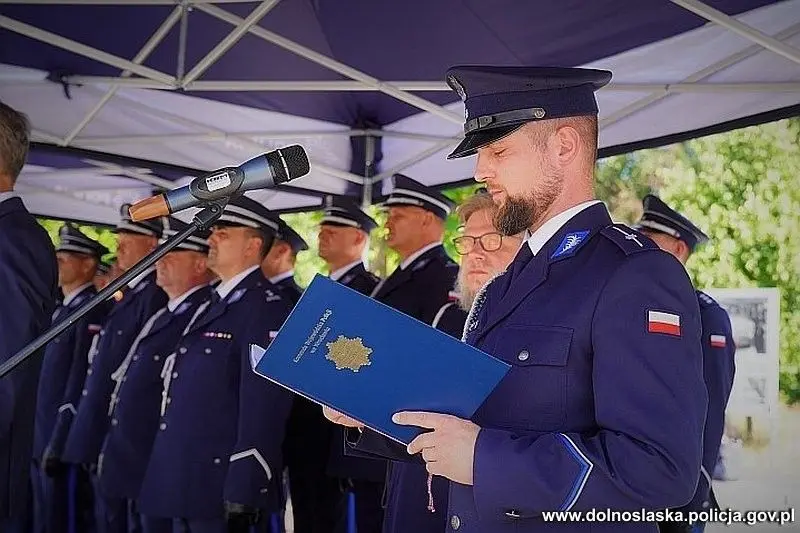 Nowi policjanci złożyli ślubowanie we Wrocławiu