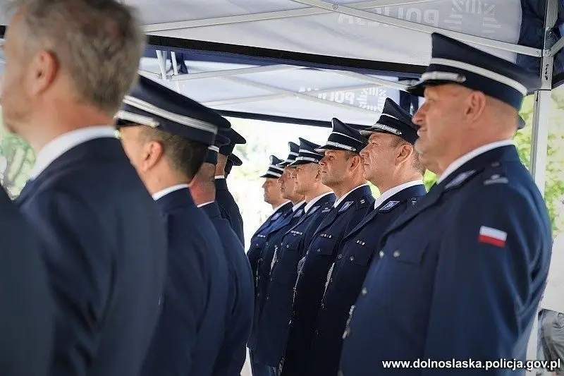 Nowi policjanci złożyli ślubowanie we Wrocławiu