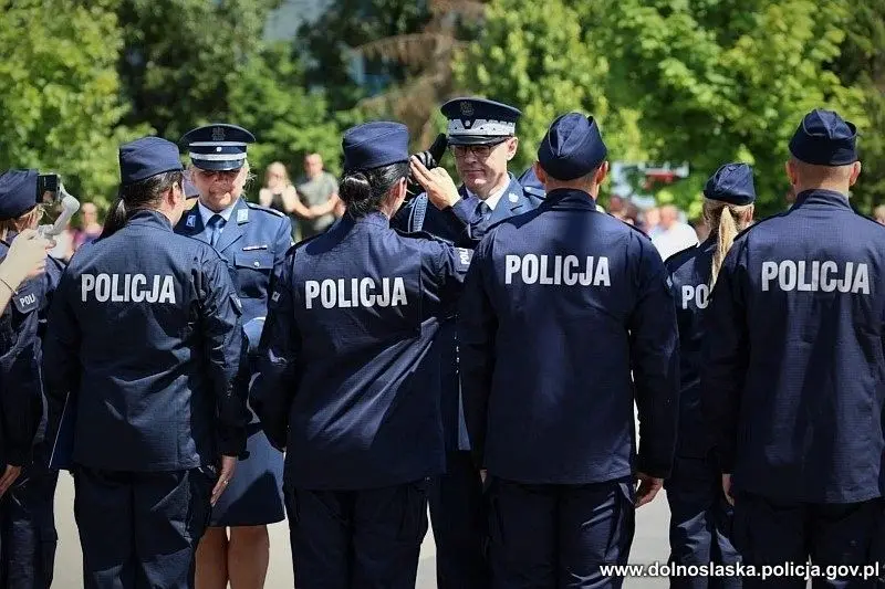 Nowi policjanci złożyli ślubowanie we Wrocławiu