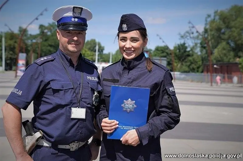 Nowi policjanci złożyli ślubowanie we Wrocławiu
