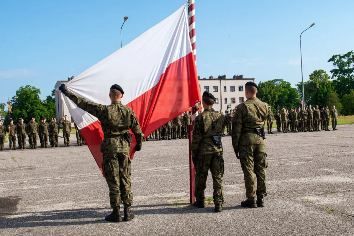 Uroczystość w 10 Brygadzie Kawalerii Pancernej w Świętoszowie