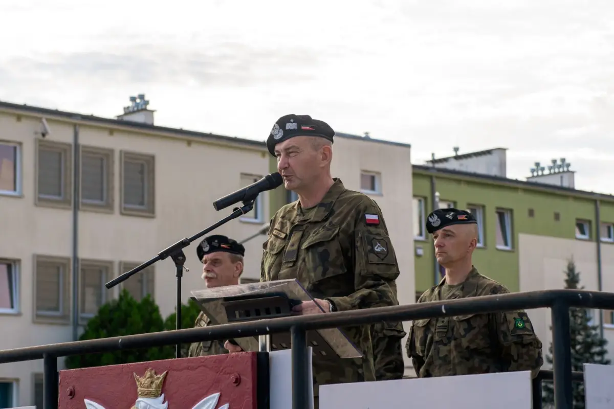 Uroczystość w 10 Brygadzie Kawalerii Pancernej w Świętoszowie