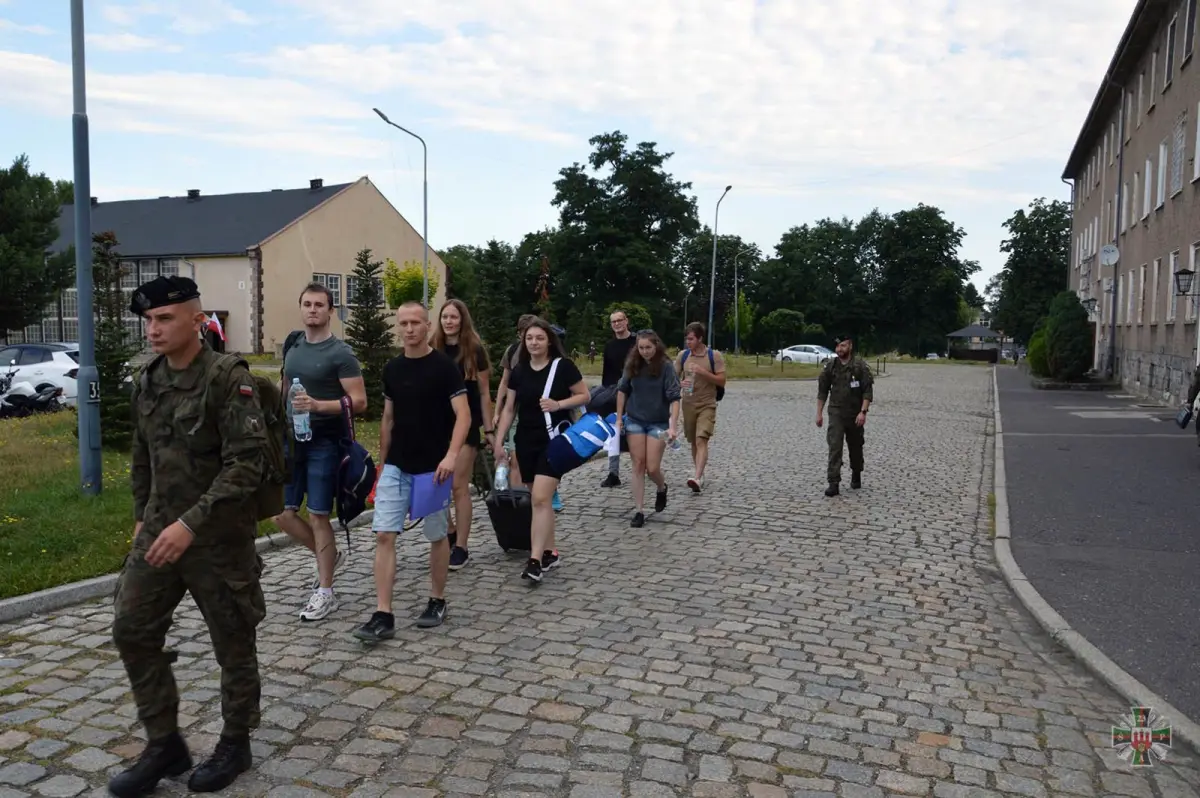 19 elewów Legii Akademickiej rozpoczęło szkolenie w 23 Śląskim Pułku Artylerii