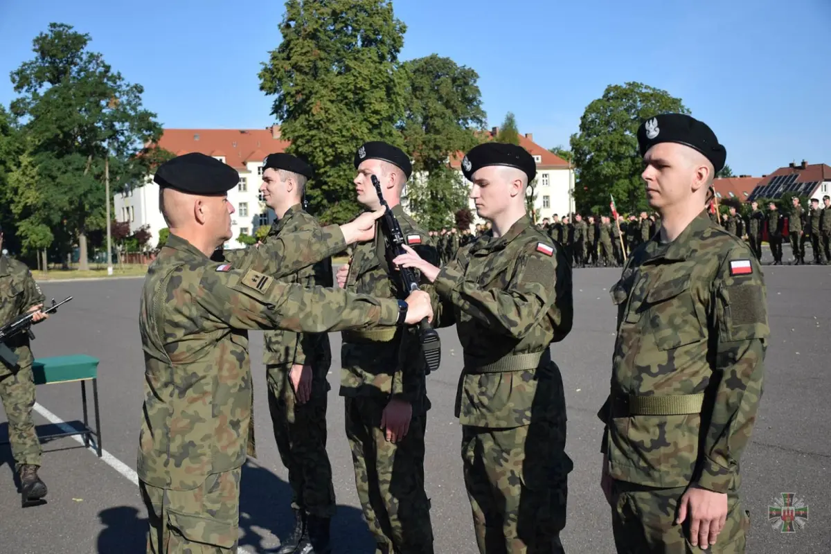 19 elewów Legii Akademickiej rozpoczęło szkolenie w 23 Śląskim Pułku Artylerii