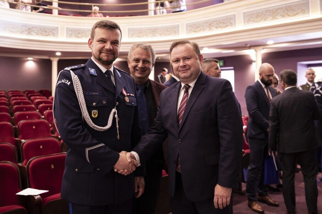 Święto bolesławieckiej policji. Odznaczenia, awanse i nagrody
