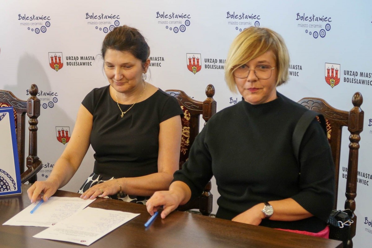 Podpisanie dokumentów ws. wpisania ceramiki bolesławieckiej na listę UNESCO